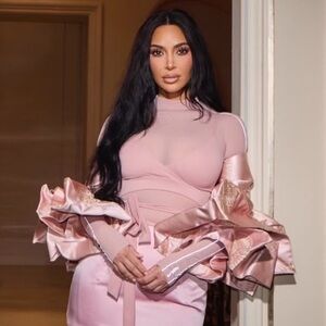 🔥NWT SKIMS x NIKE Weightless Layers Mock Neck Long Sleeve HIMALAYAN (SMALL)